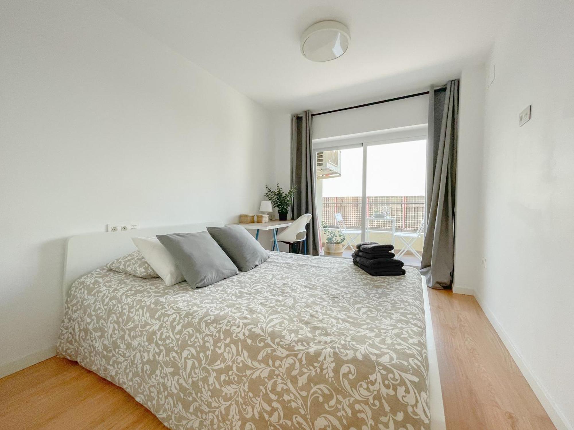Moderno Apartamento Plz De La Merced Málaga Dış mekan fotoğraf